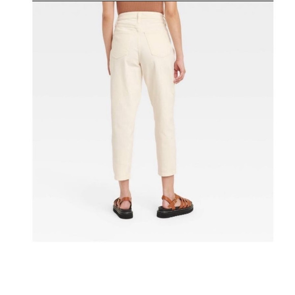 New a new day Tapered Leg Highest Rise Relaxed Hip & Thigh Cream Jeans Sz 6 - Picture 4 of 9